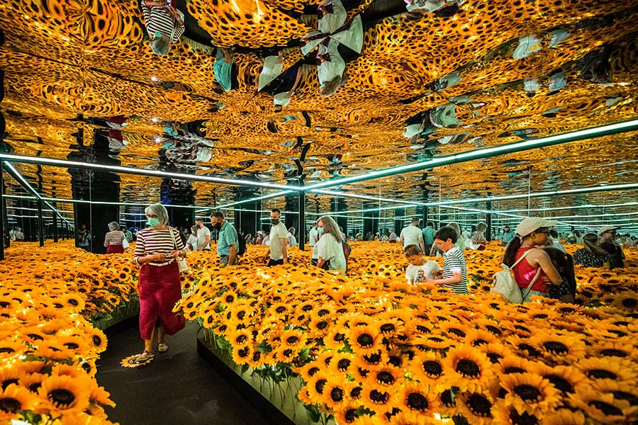 vga-london-immersive-sunflower-room